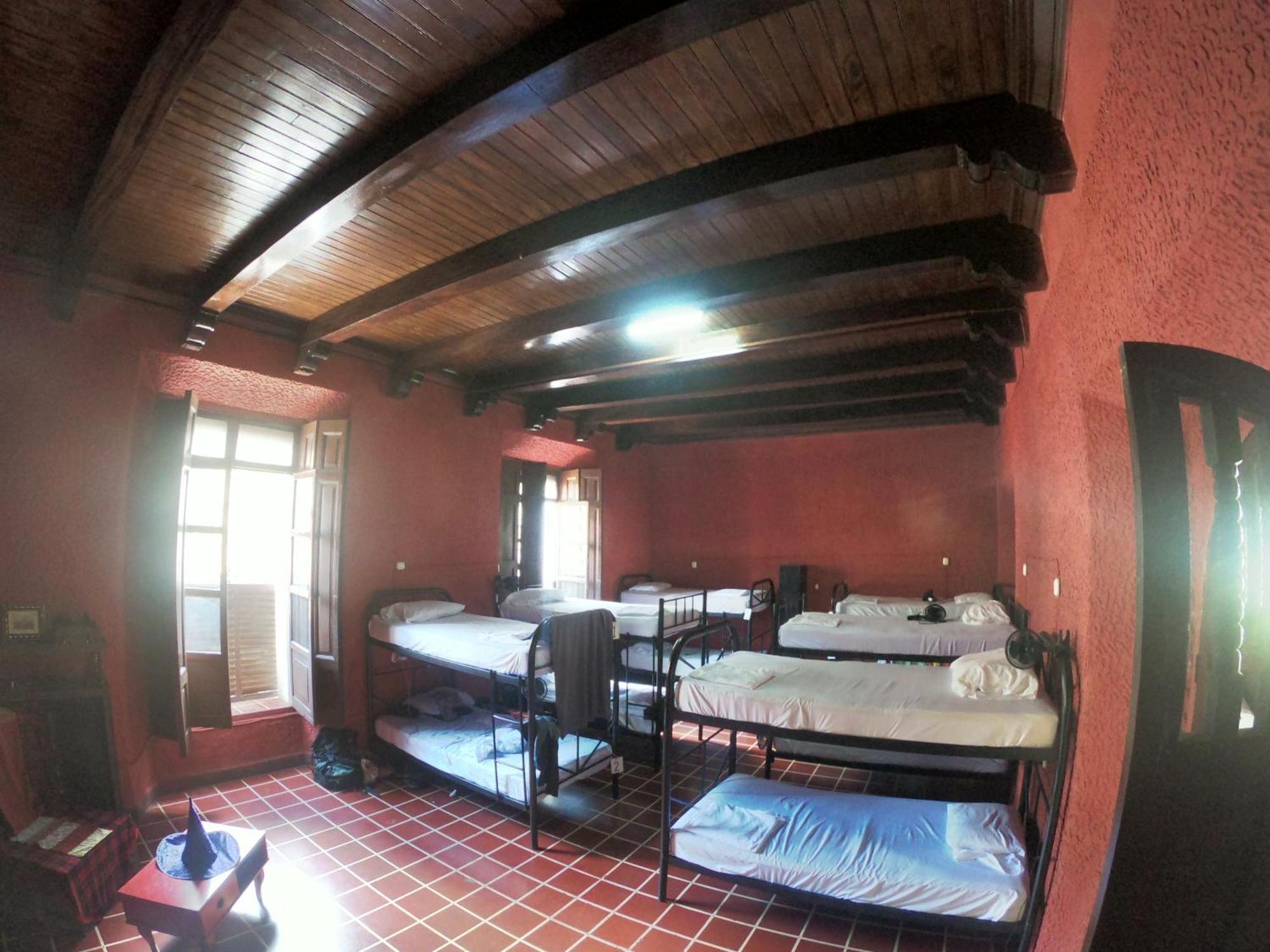 Ricks Hostel Santa Ana Luaran gambar