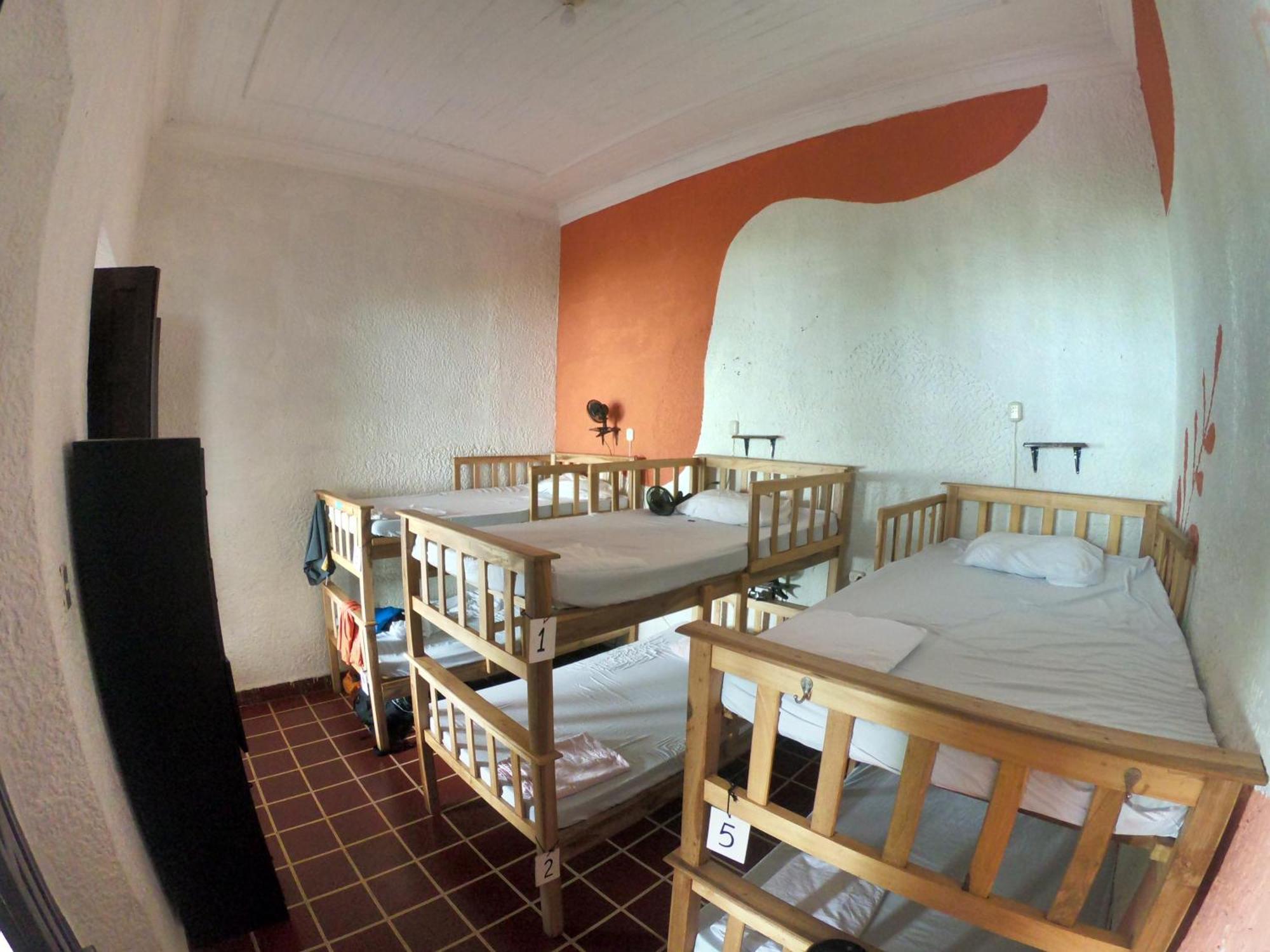 Ricks Hostel Santa Ana Luaran gambar