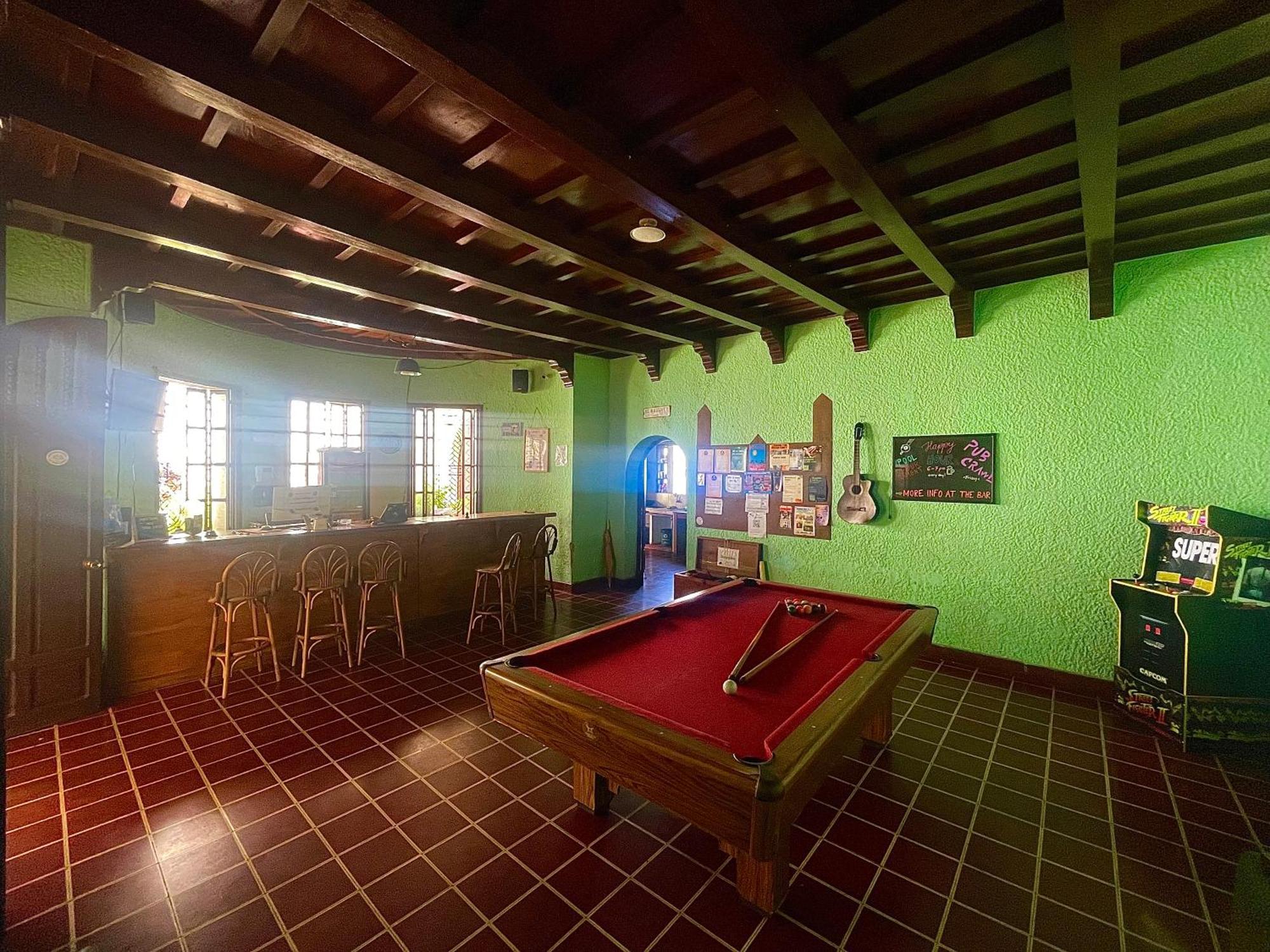 Ricks Hostel Santa Ana Luaran gambar